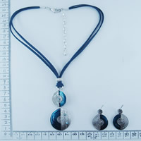 Necklace in blue