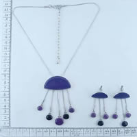 Fashion jewellery - necklace in purple