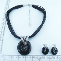 Black necklace and earrings set 86115