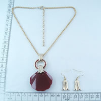 Fashion necklaces in gold 86163