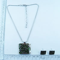 Necklaces with green enamel 6114
