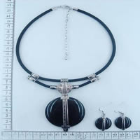 Black necklace and earrings, 9217