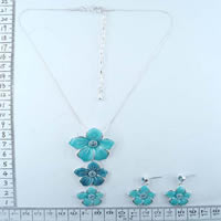 Flower necklaces with blue enamel 89162