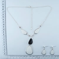Chain necklaces in black/white 89170