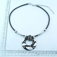 Fashion necklace