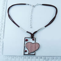 Heart pendant necklace