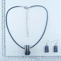Alloy necklace and earrings set