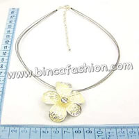 Flower necklace