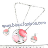 Costume jewellery set