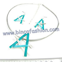 Costume jewelry 