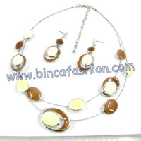 Costume jewellery set