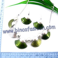 Alloy jewellery 