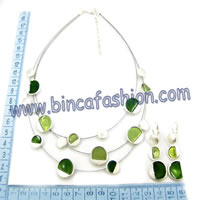 Costume jewelry 