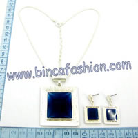 Alloy jewellery set