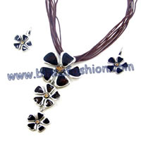Fashion necklaces
