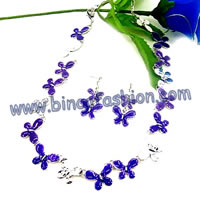 Costume jewelry set
