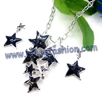 Artificial jewellery 