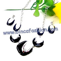 Costume jewellery set