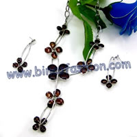 Fashion jewellery
