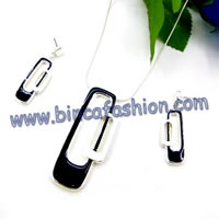 Alloy necklace set