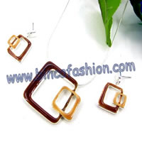 Costume jewellery 