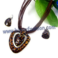 Alloy jewellery set