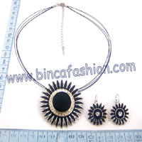 Alloy jewellery set