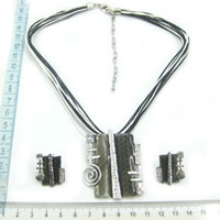 Alloy jewellery 