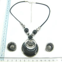 Costume jewellery set
