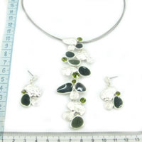 Costume jewelry set