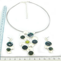 Artificial jewellery set