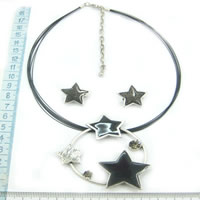 Alloy necklaces set