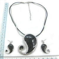 Costume jewelry set