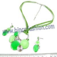 Alloy jewellery set