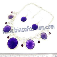 Costume jewelry 