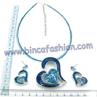 Costume jewelry 