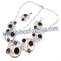 Fashion jewellery set