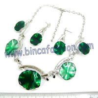 Artificial jewellery set