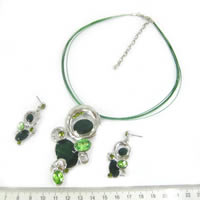 Artificial jewellery 